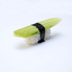 Nigiri cetriolo