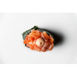 Gunkan Spicy salmon